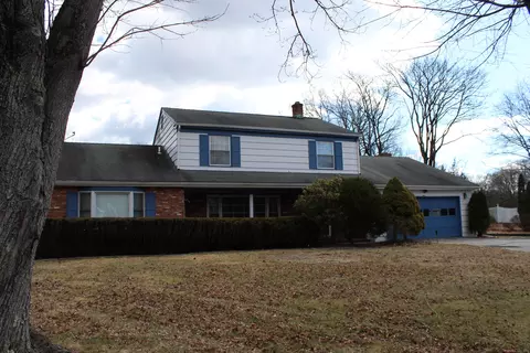 5 Betmarlea Rd, Norwalk, CT 06850
