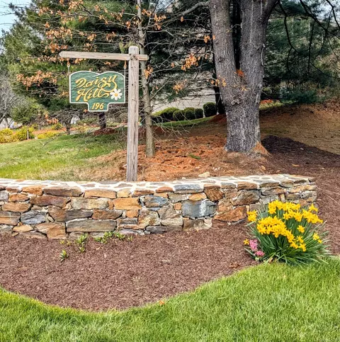 196 New Haven Ave #218, Derby, CT 06418
