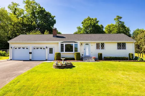 31 Mountain View Dr, Rocky Hill, CT 06067