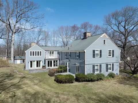 124 Cedarwood Dr, New Britain, CT 06052