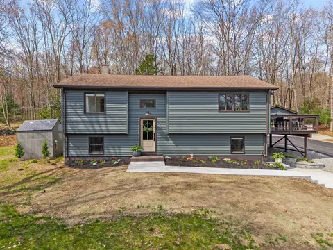 46 Brooklyn Rd, Canterbury, CT 06331