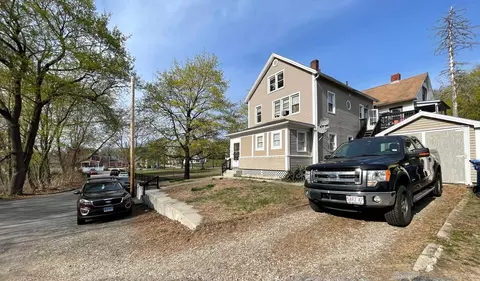 84 River Ave, Norwich, CT 06360