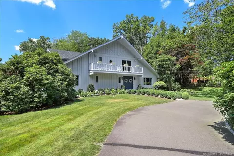 41 Hermit Ln, Westport, CT 06880
