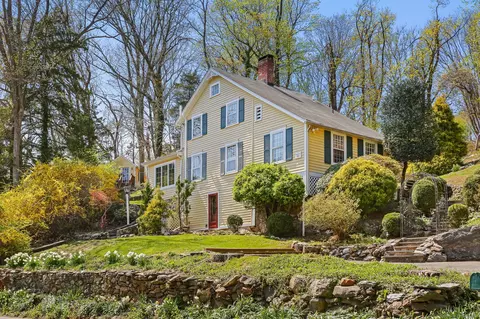 32 Valley Rd, Westport, CT 06880