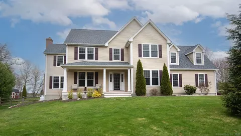181 Greenhaven Rd, Pawcatuck, CT 06379
