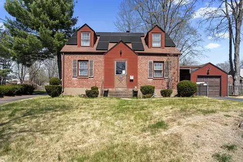 487 Woodin St, Hamden, CT 06514