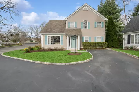 49 Top Gallant Rd #16, Stamford, CT 06902
