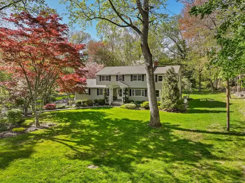 44 Buckingham Ridge Rd, Wilton, CT 06897