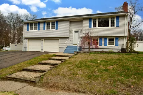 96 College Dr, East Hartford, CT 06108