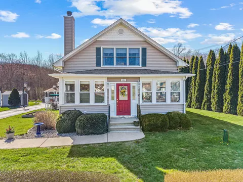 131 Norwich Salem Tpke, Oakdale, CT 06370