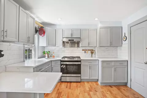 373 Iranistan Ave, Bridgeport, CT 06604