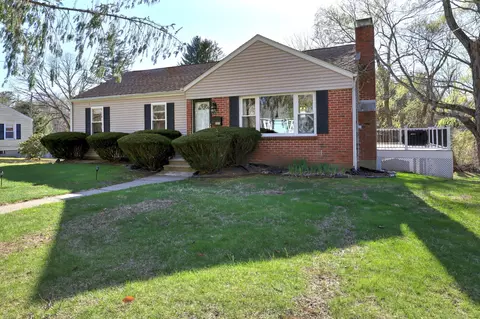 325 New London Tpke, Norwich, CT 06360