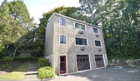 2990 Madison Ave #A, Bridgeport, CT 06606