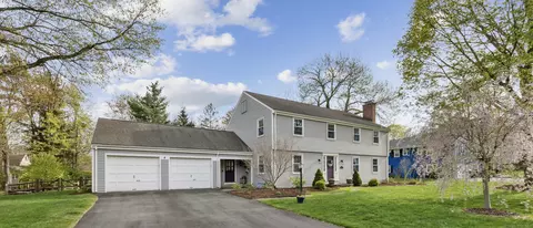 19 Juniper Ln, West Hartford, CT 06117
