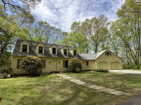 11 Bayberry Ridge Rd, Old Lyme, CT 06371