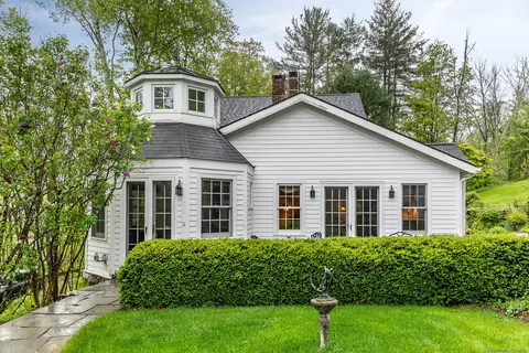 341 Housatonic River Rd, Salisbury, CT 06068