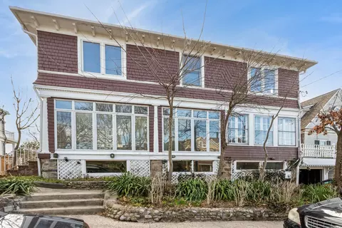 12 Yarmouth Rd, Norwalk, CT 06853