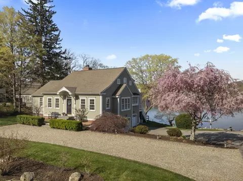 63 Main St, East Haddam, CT 06423