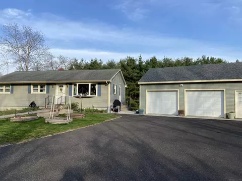 317 Barstow Rd, Canterbury, CT 06331