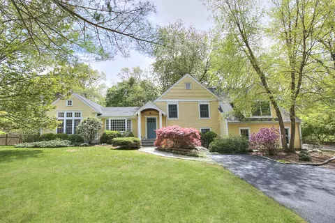 10 Dover Rd, Westport, CT 06880