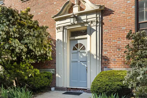 498 Whitney Ave #1D, New Haven, CT 06511