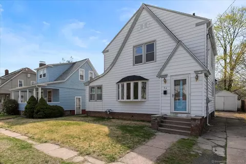 86 Glenbrook Ave, Hamden, CT 06514