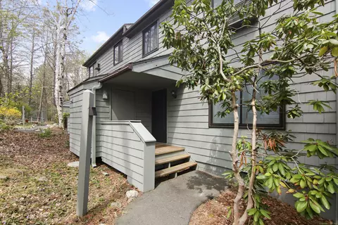 132 Old Farms Rd #132, Torrington, CT 06790