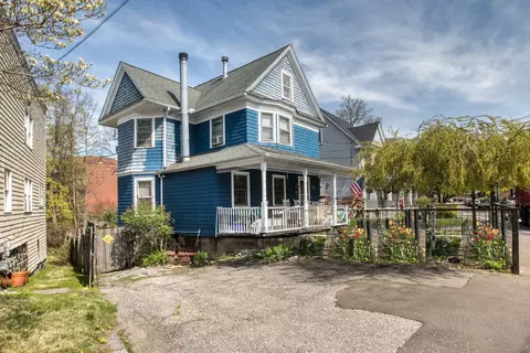 52 Locust St, Greenwich, CT 06830