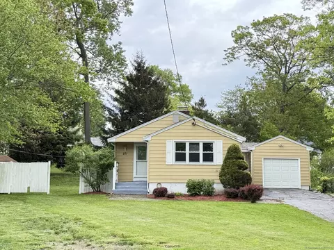 271 Jones Hill Rd, West Haven, CT 06516