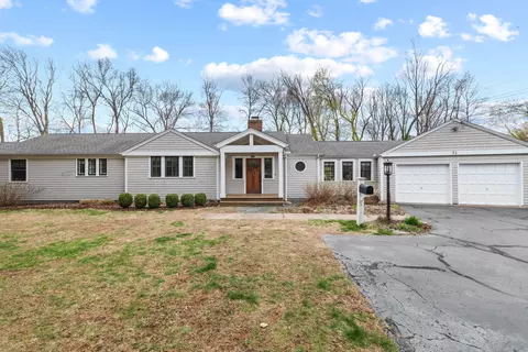 51 Briarwood Rd, West Hartford, CT 06107