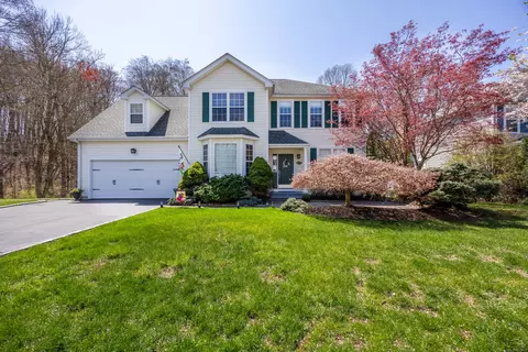 75 Orleton Ct, Cheshire, CT 06410