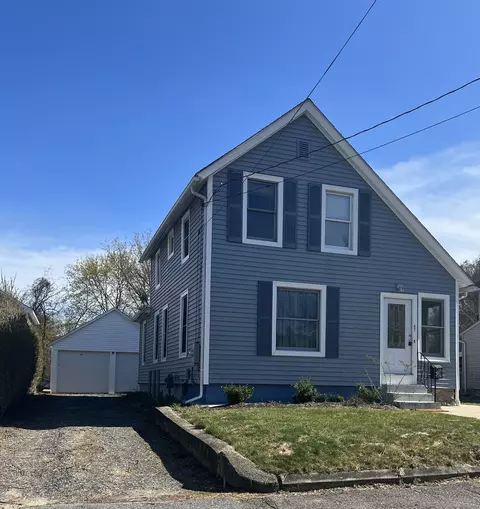 47 Apple St, Torrington, CT 06790