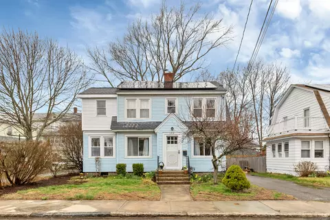 153 Thames St, New London, CT 06320