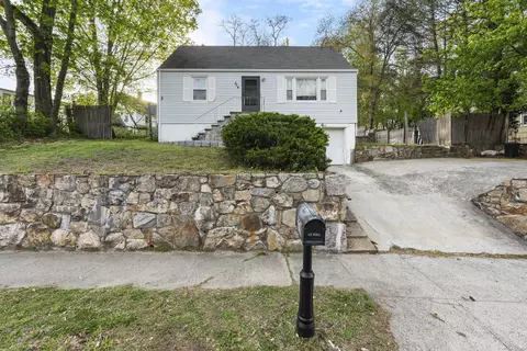 374 Vincellette St, Bridgeport, CT 06606
