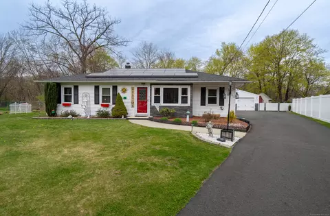 74 Willow Rd, East Haven, CT 06512