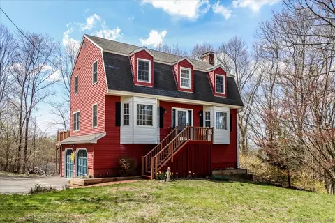19 Fairchild Rd, Newtown, CT 06470