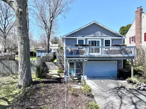 116 Milton Ave, West Haven, CT 06516