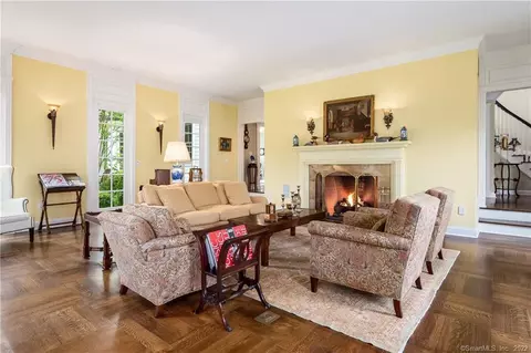 Living - 229 Umpawaug Rd, Redding, CT 06896 photo 3 of 4