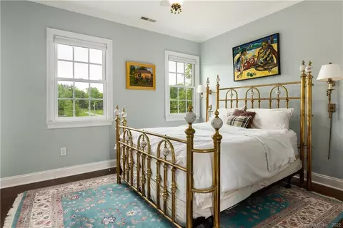 Bedroom - 229 Umpawaug Rd, Redding, CT 06896 photo 3 of 4