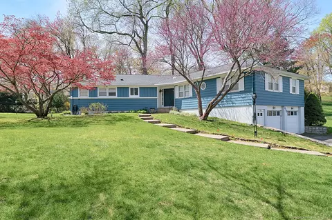 210 Bailey Rd, Fairfield, CT 06825