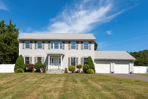 35 Bishop Ln, Madison, CT 06443