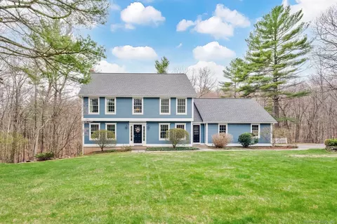 117 Woodhenge Dr, Tolland, CT 06084