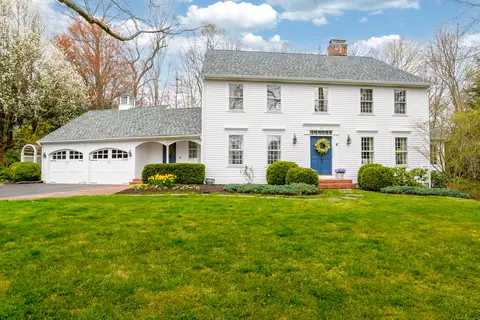 61 Steep Hollow Dr, Glastonbury, CT 06033
