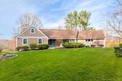 15 Fox Den Rd, Danbury, CT 06811