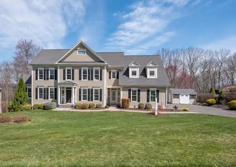 7 Livingston Rd, Canton, CT 06019
