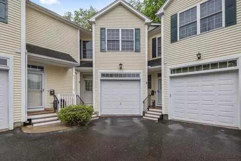134 Sanford St #4, Hamden, CT 06514
