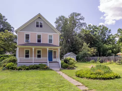 6 Maple St, Weston, CT 06883