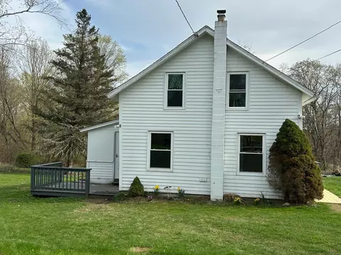 8 Straits Turnpike Ln, Morris, CT 06763
