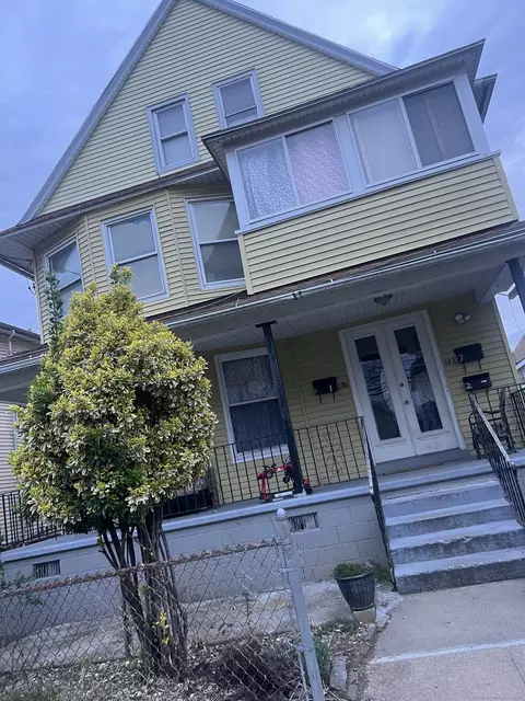 139 Whitney Ave, Bridgeport, CT 06606