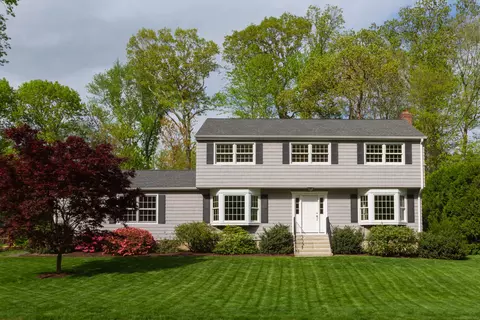 78 Rangely Dr, Trumbull, CT 06611